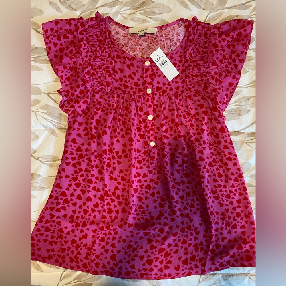 LOFT Pink Short Flutter Sleeve Top with Hearts - Size XS